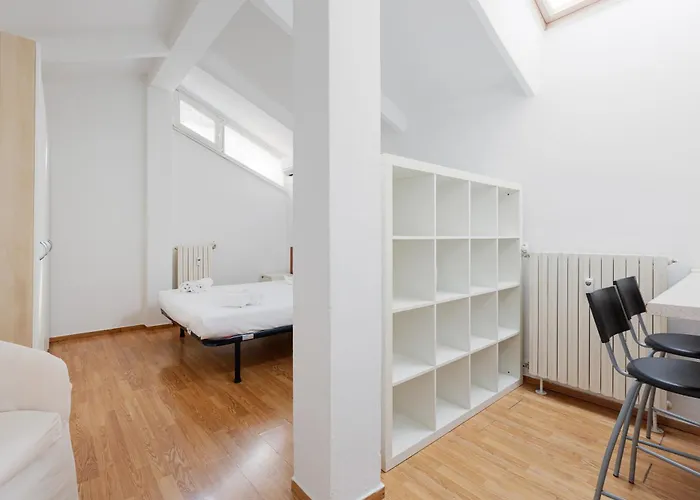 Milano Viale Umbria Bright Studio